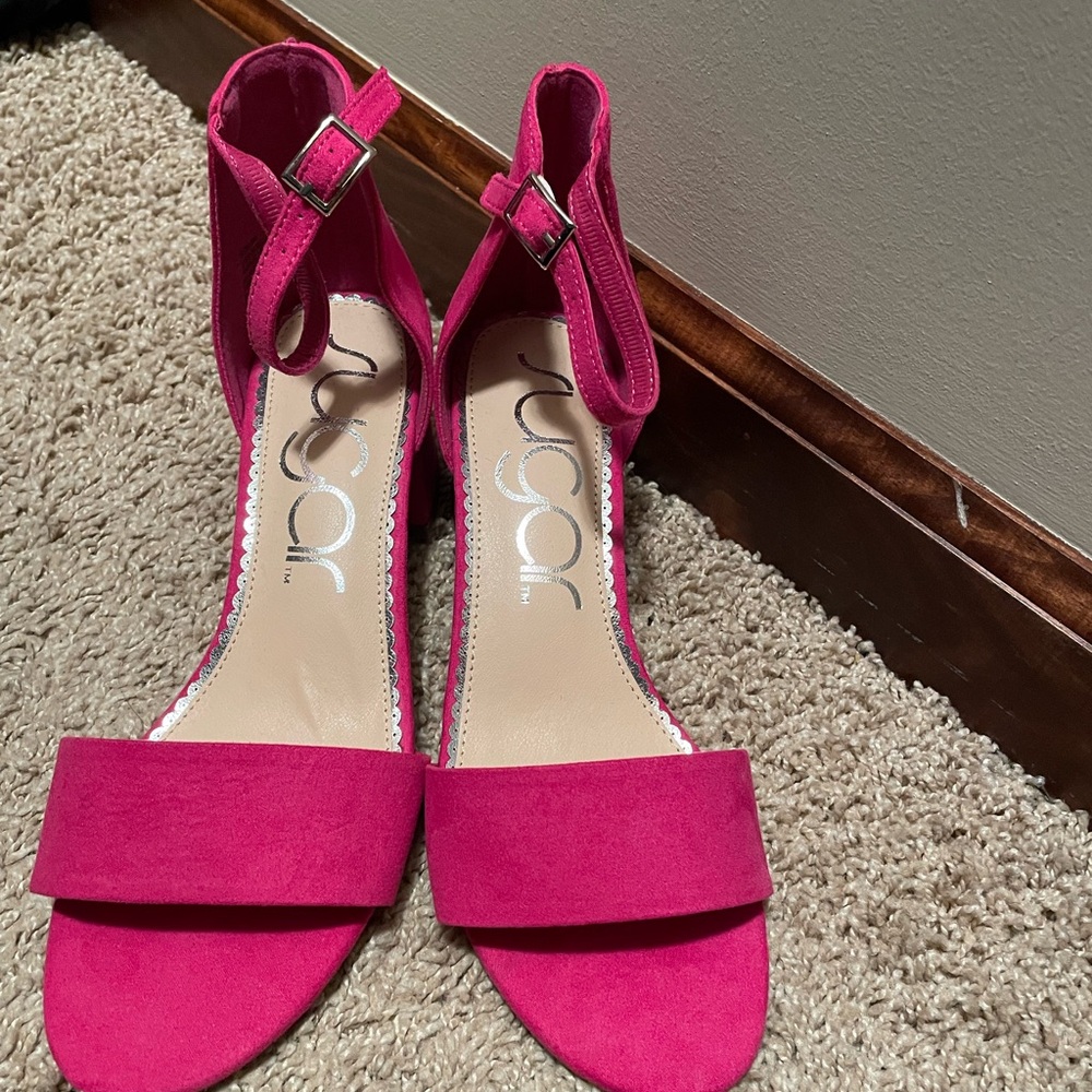 pink heels